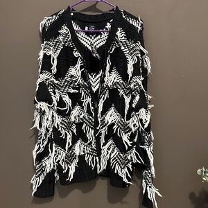 NWT LARGE Volcom Black and White Fringe Jacket